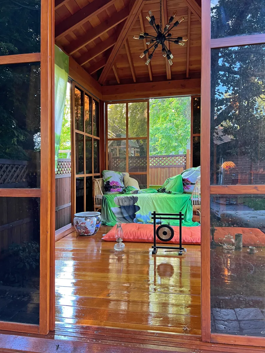 Kikue's Tea House (Options: 14 ft L x 10 ft W, Standard Wood Roof, Douglas-fir, No Electrical Wiring Trim, Interior Decking, with Screen Panels by Custom Request, Transparent Premium Sealant). Photo Taken 5 Years After Installation. Photo Courtesy of G. Haugen of Jamestown, North Dakota.