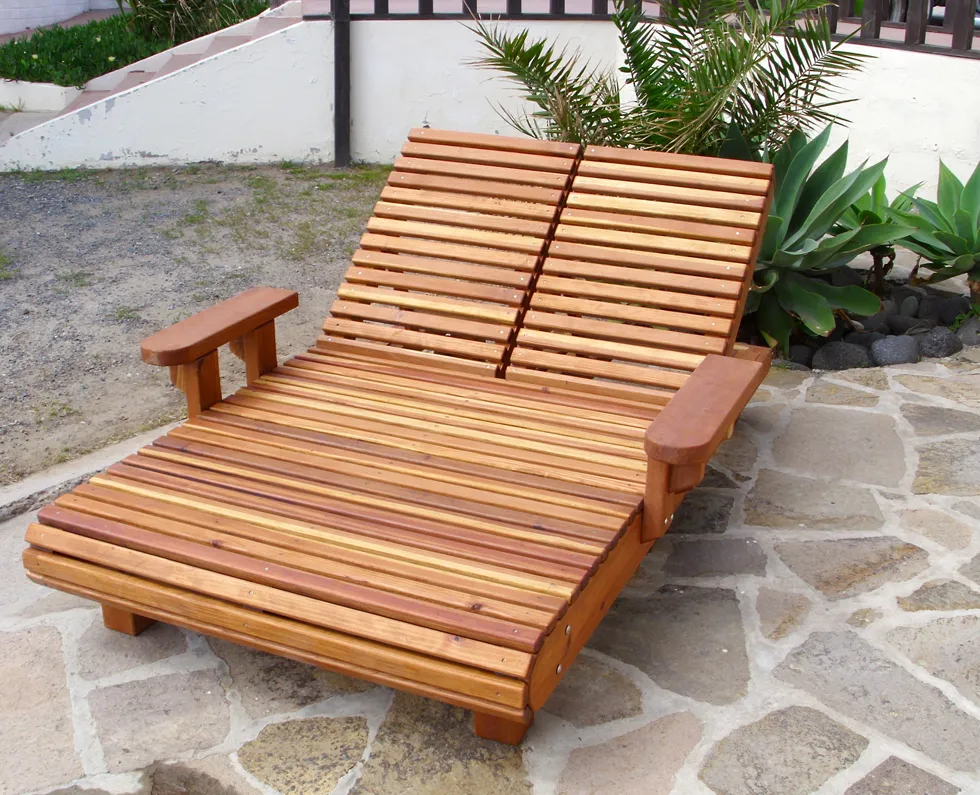 La Grange Redwood Lounger