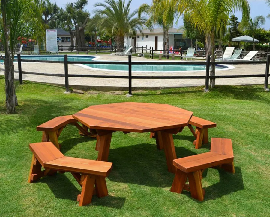 Octagonal Picnic Table (Options: 6' Diameter Tabletop, Unattached Benches, California Redwood, Standard Tabletop, Rounded Corners, No Umbrella Hole, Transparent Premium Sealant). 