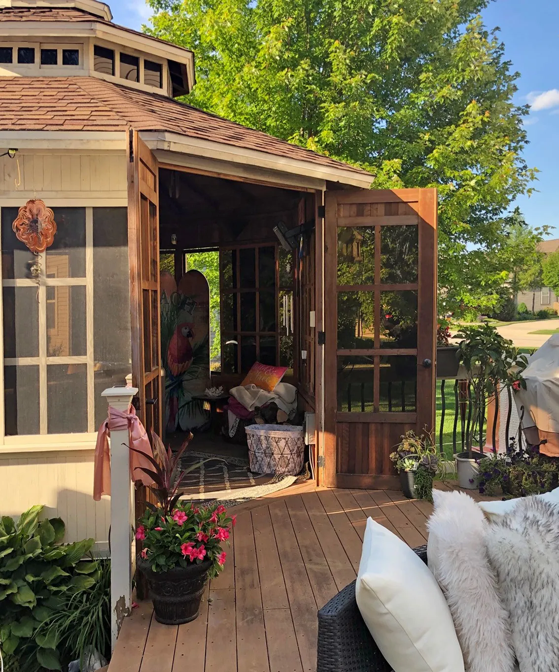 Octagonal Sunroom Gazebo