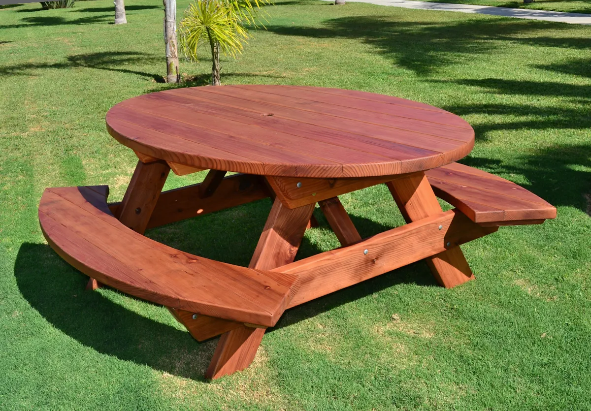 Oval Picnic Table