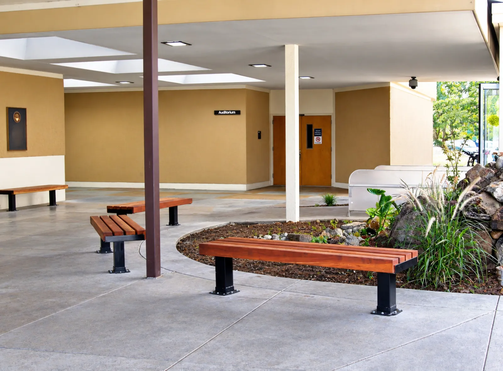 VA Wooden Bench