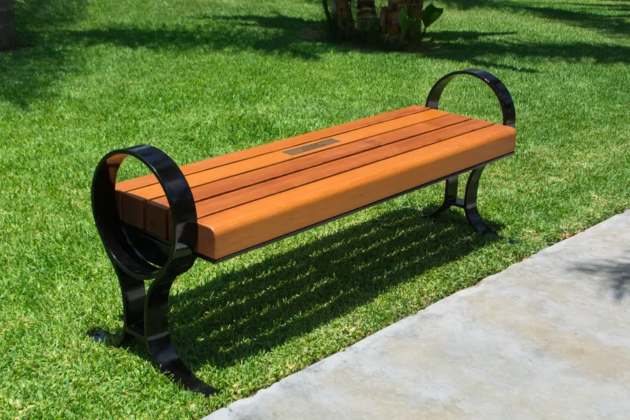 Pete's Bench (Options: 5ft Length, Douglas, No Engraving, Transparent Premium Sealant). Plaque was provided per customer.