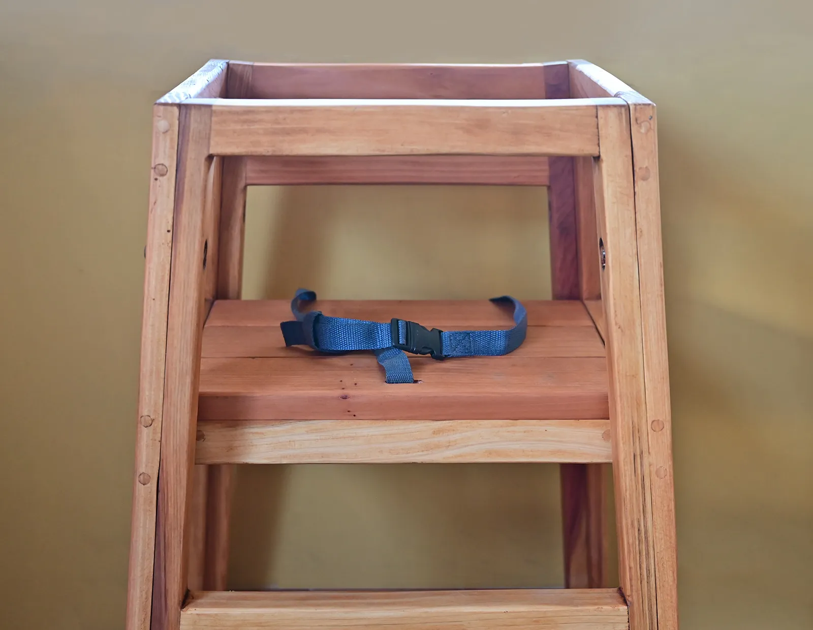 Redwood Restaurant High Chair