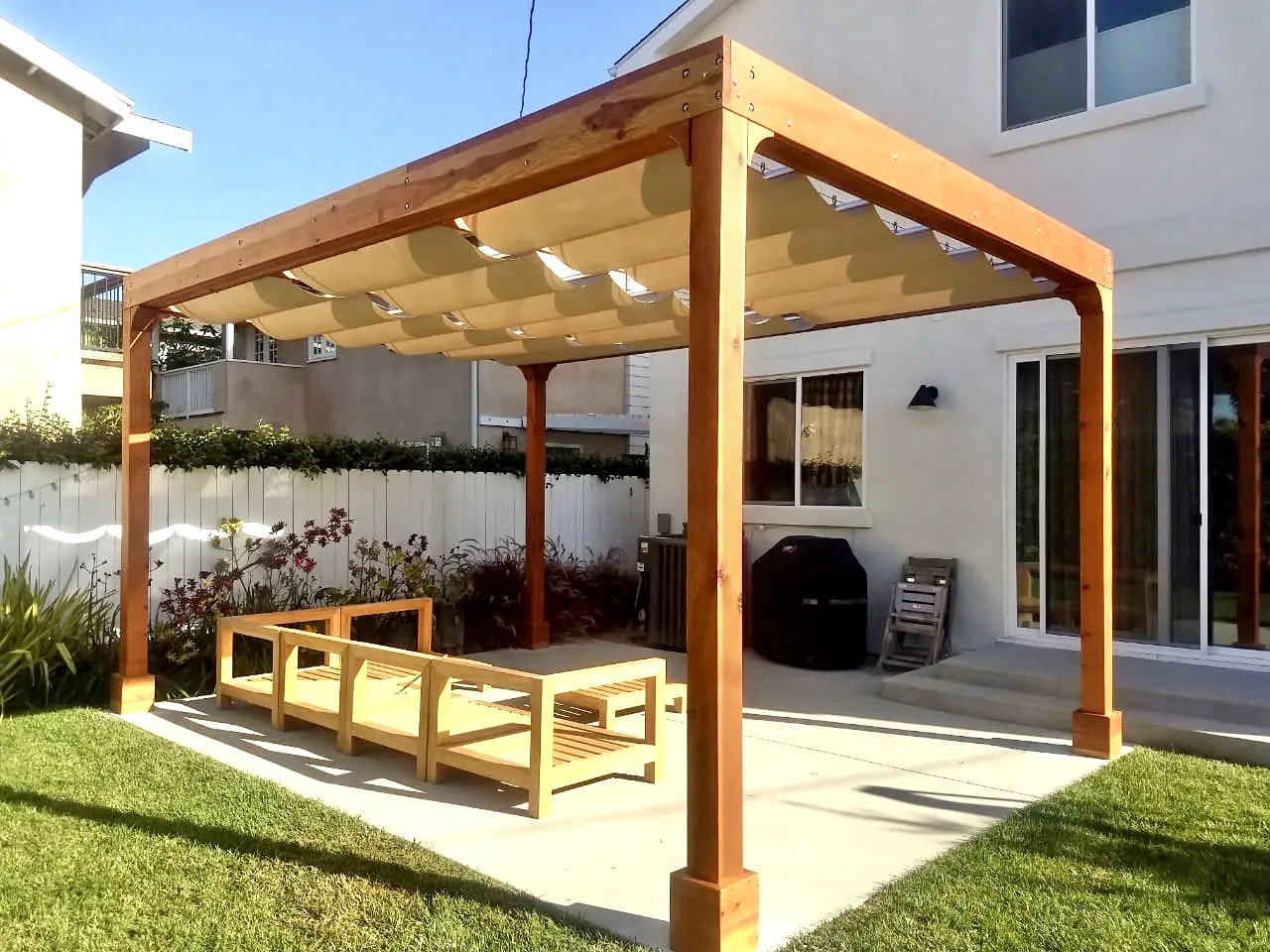 Retractable Canopy Pergola, 18' L x 14' W, California Redwood, in Los Angeles, California
