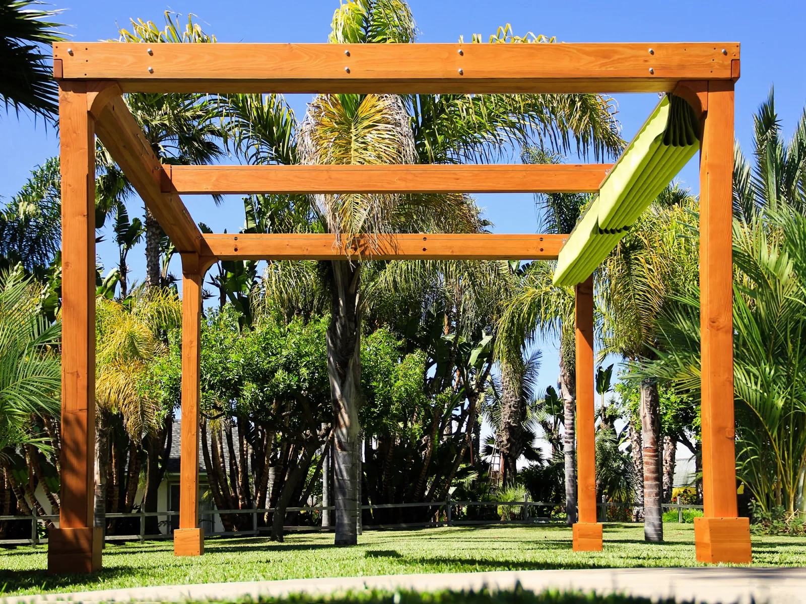 Retractable Canopy Pergola, 12' L x 12' W, Douglas-Fir