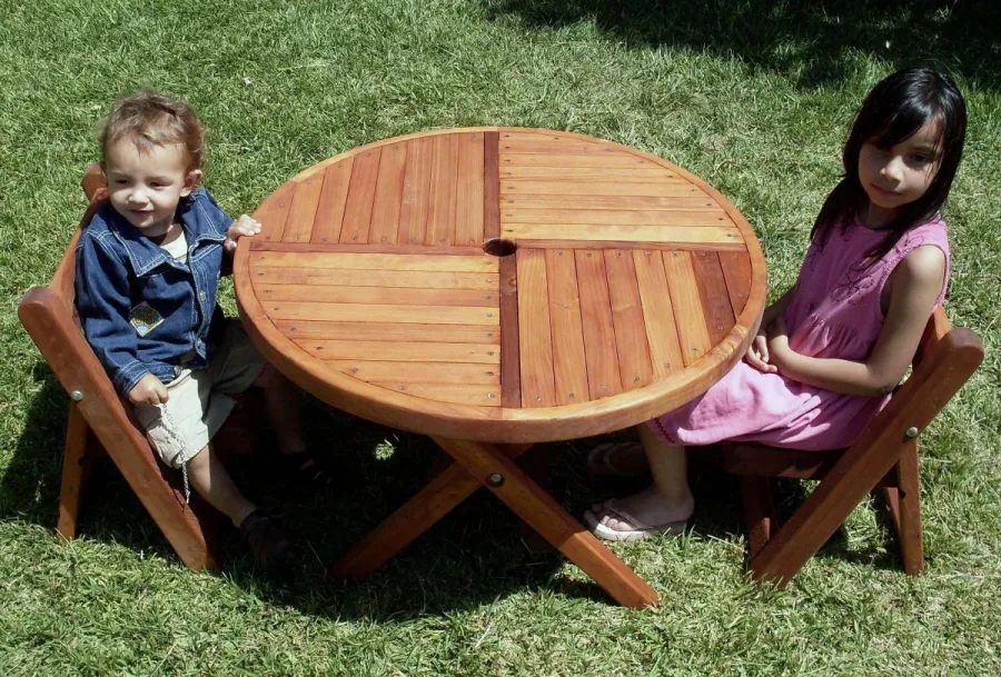 Round Folding Wood Table for Kids (Options: 33" Diameter, Mature Redwood, 2 Folding Chairs, Umbrella Hole & Plug, Standard Tabletop, Transparent Premium Sealant).