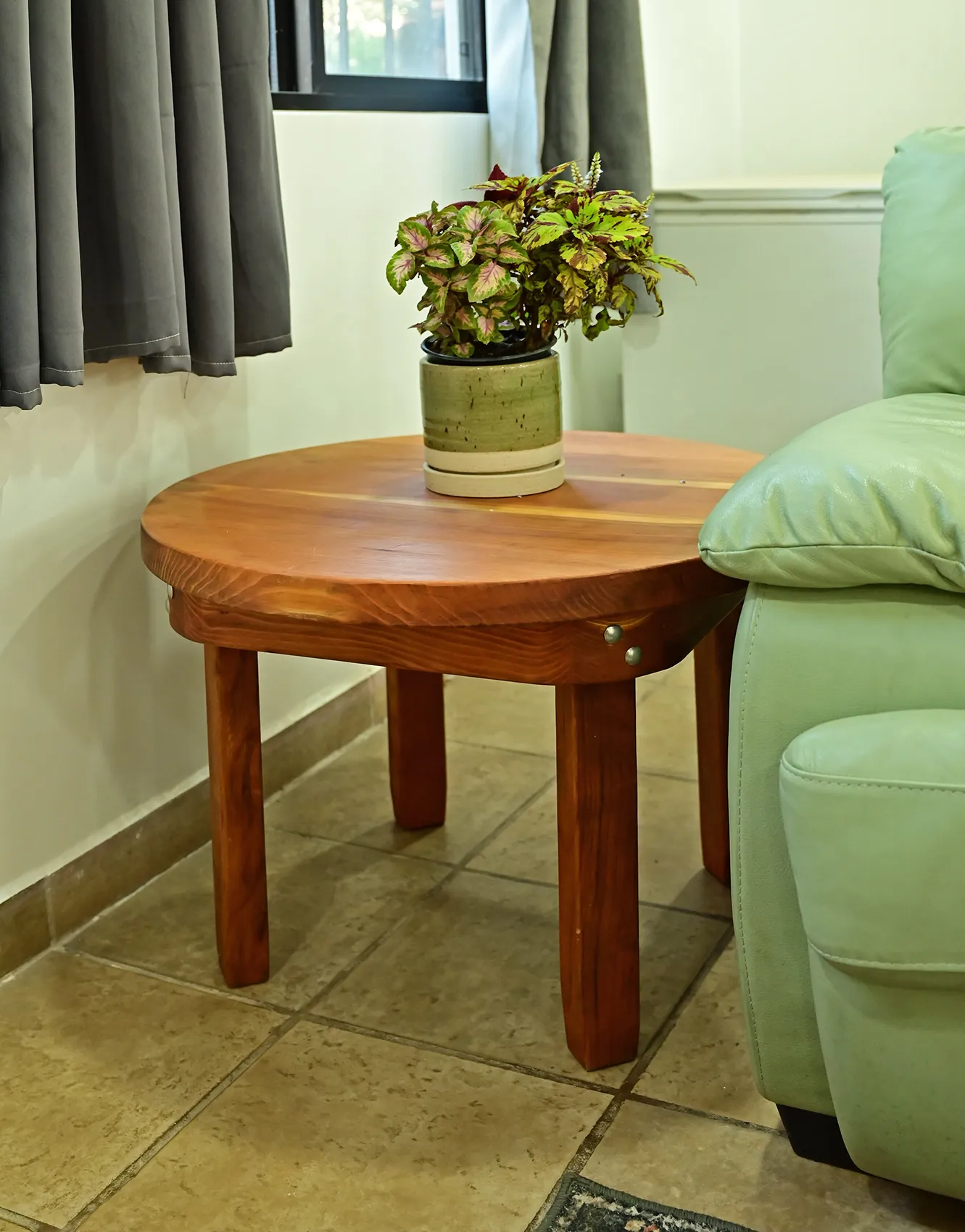 Round Solid Wood Side Table, California Redwood