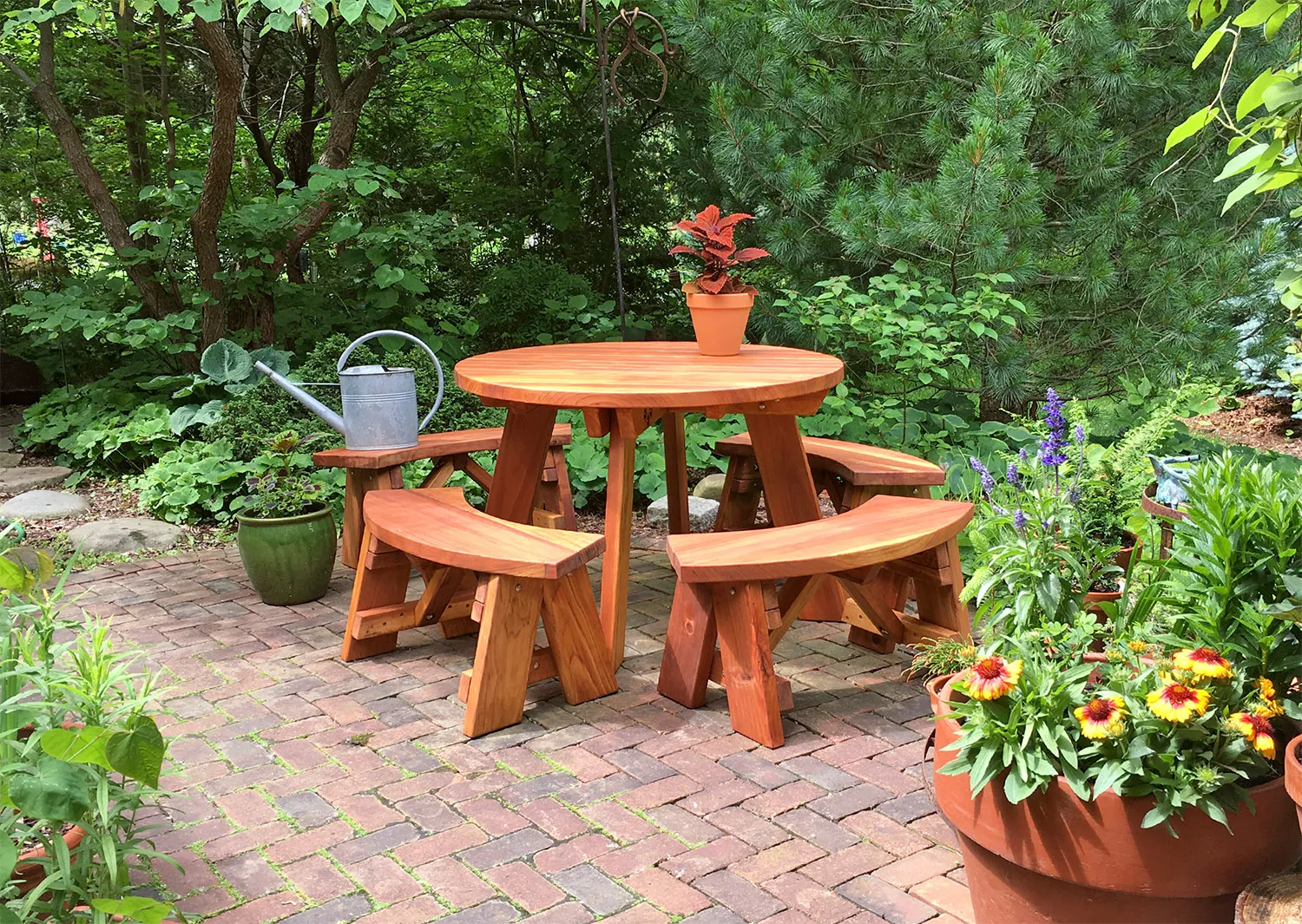 Round Wooden Picnic Table (Detached Benches), California Redwood, in Pewaukee, Wisconsin