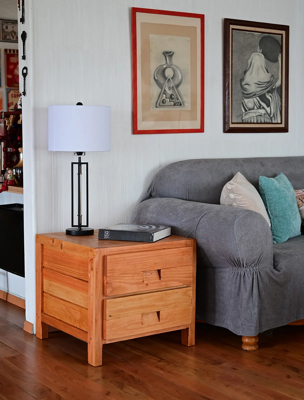 Santi's Dressers