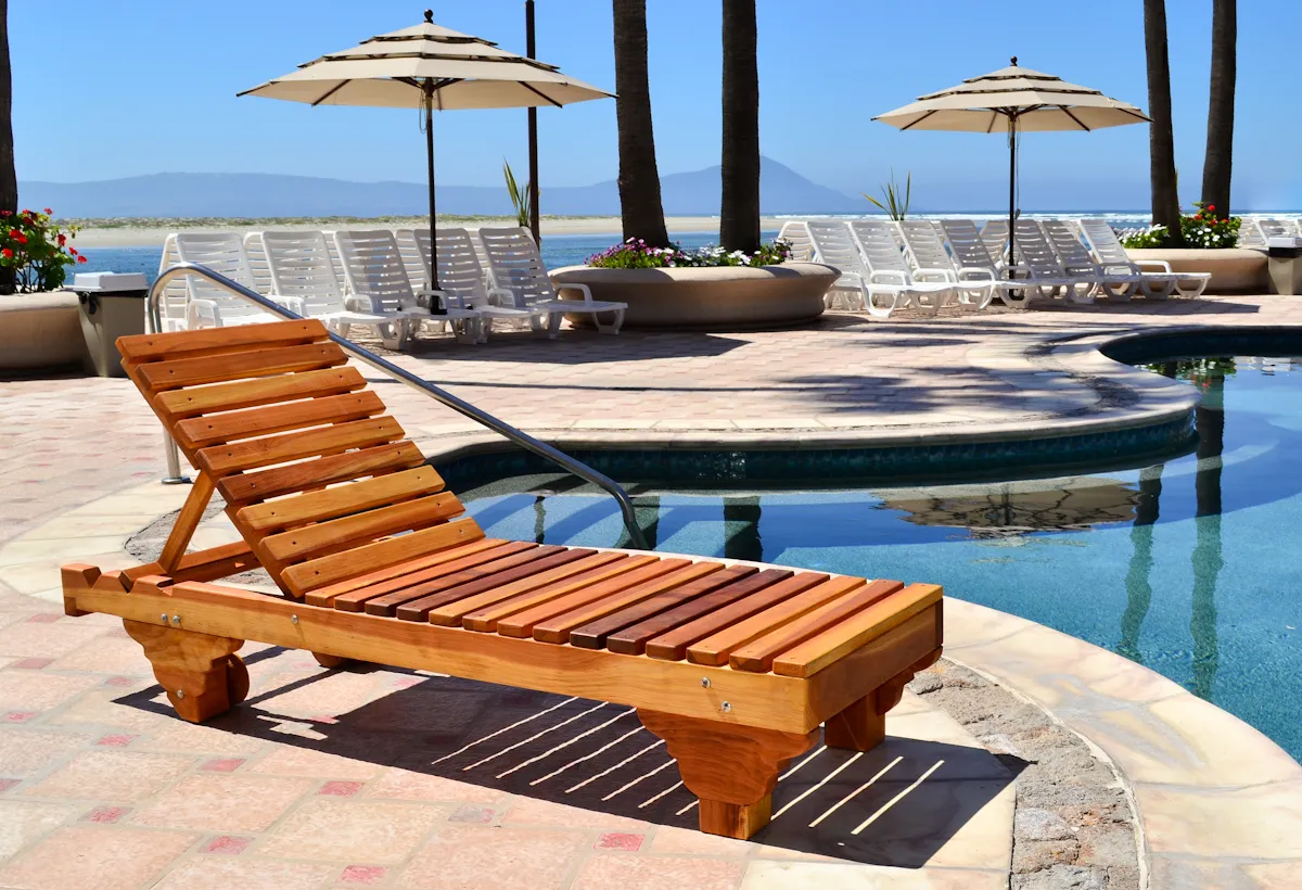 Sol Redwood Patio Lounger