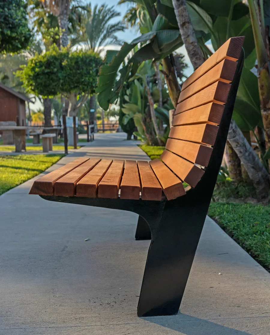 Boomerang Bench (Options: 5ft L, Douglas, No Engraving, Transparent Premium Sealant).