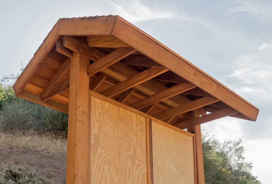 Emerald Necklace Trail Kiosk (Options: 11' x 7', 8x8 Posts, California Redwood, Transparent Premium Sealant).