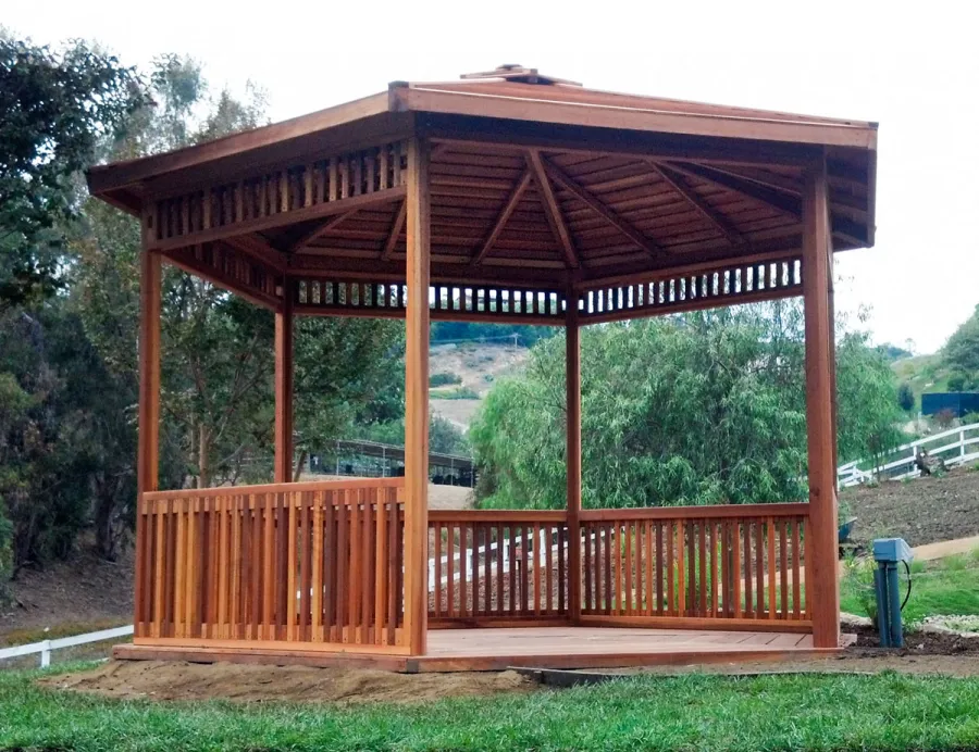 Hexagonal Retreat Pavilion (Options: 14' Diameter, Add a Deck, California Redwood, With Upper and Lower Panels, Transparent Premium Sealant).