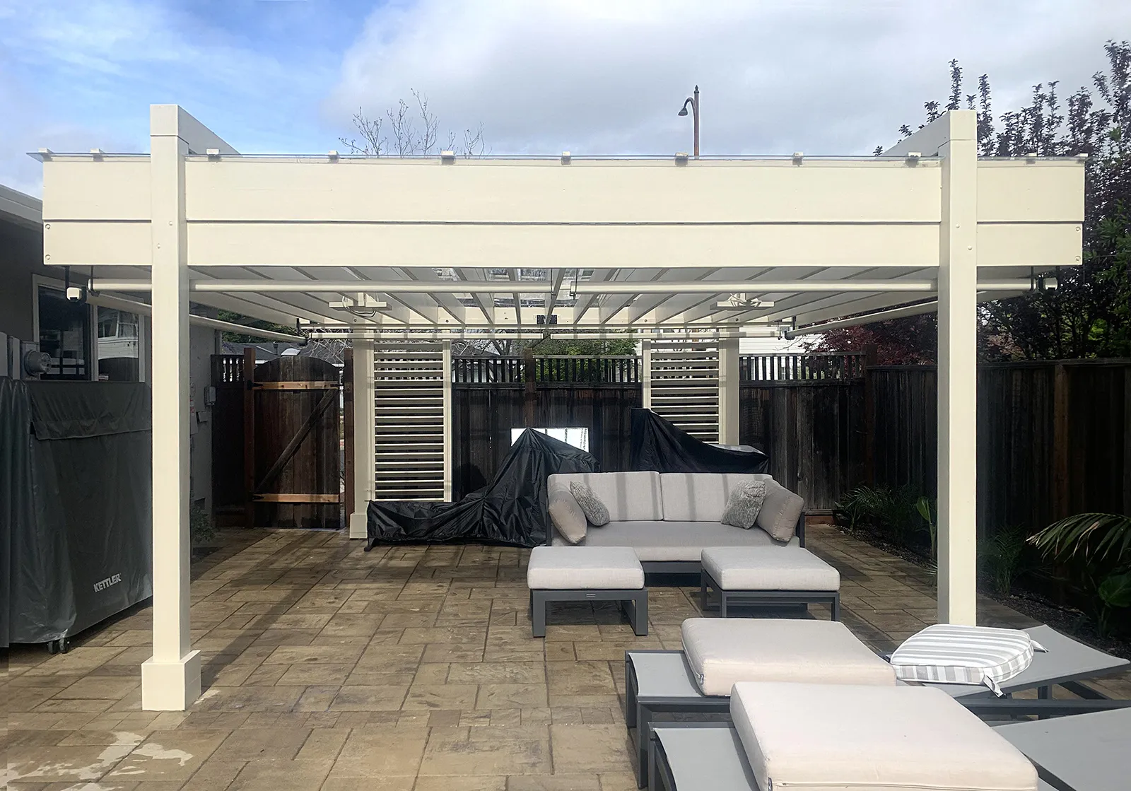 L.A. Modern Pergola