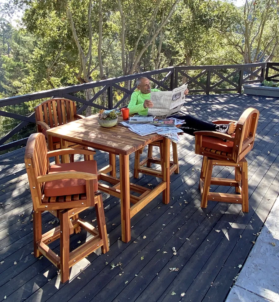 Custom Tete-a-Tete Outdoor Wood Cocktail & Bar Stool Set (Options: Vera's Armchair, 45" x 45" Tabletop but Custom Request, with 4 Stools, Mosaic Redwood, with Swivel Seats, No Cushions, Standard Tabletop, No Umbrella Hole, Transparent Premium Sealant). 