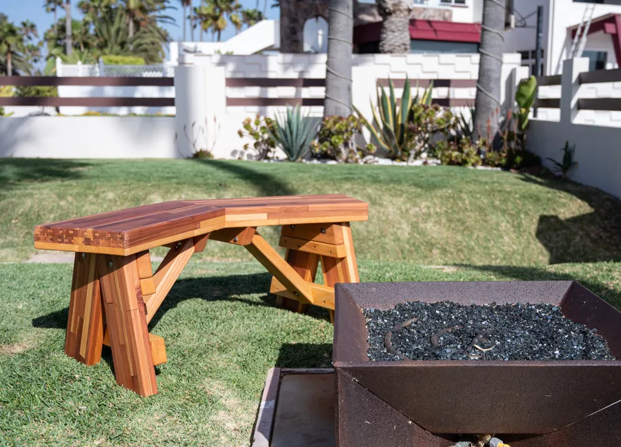 V-Wing Benches (Options: 36 inches, Mosaic Redwood, No Engraving, Transparent Premium Sealant).