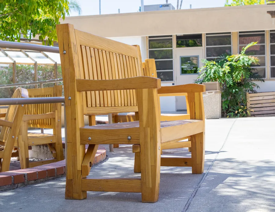 Ti Amo Benche (Options: 4 ft, Mosaic Douglas-Fir, No Cushion, No Engraving, Transparent Premium Sealant). Furniture Installed in Vanguard University [55 Fair Dr, Costa Mesa, CA].