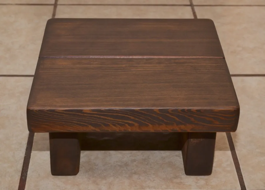 Tiny Wood Foot Stool (Options: Redwood, 5 3/4 " H, No Engraving, Coffee-Stain Premium Sealant).