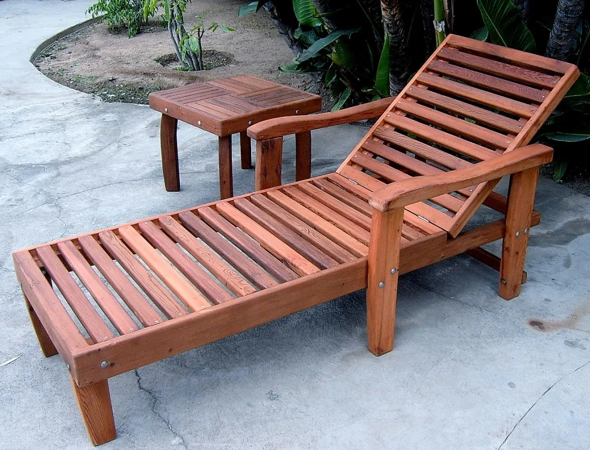 Wood Pool Lounger