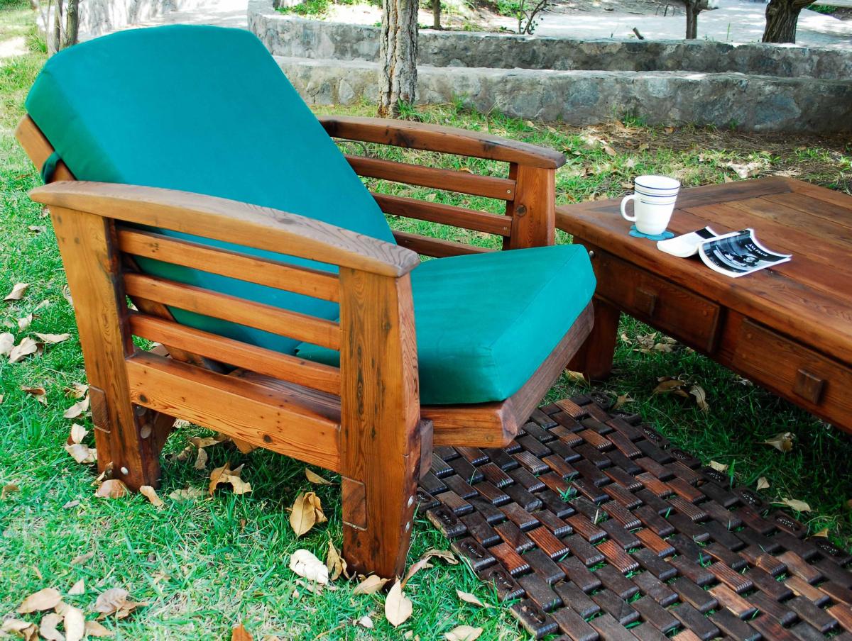 Long online easy chair