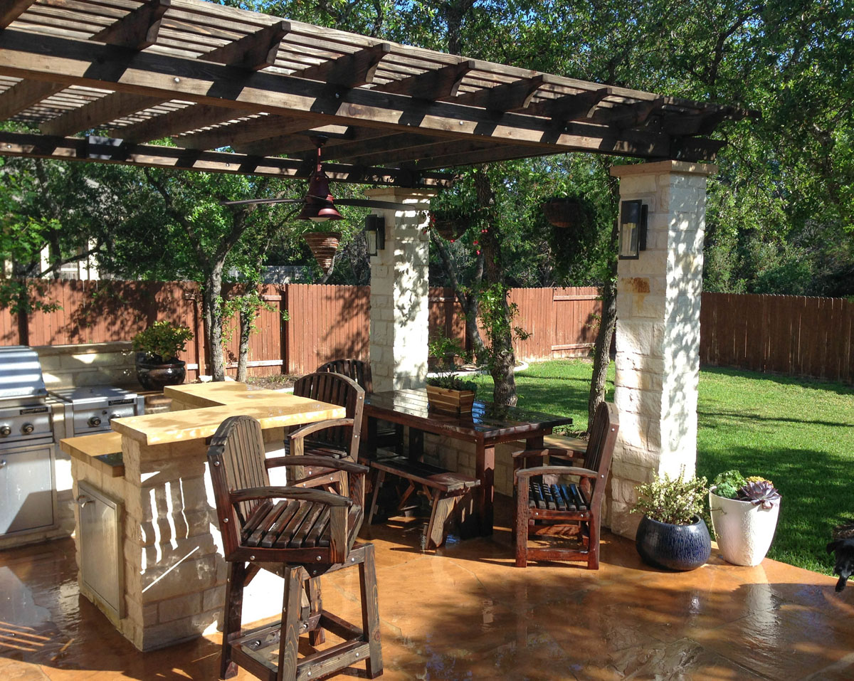 Redwood Cocktail Bar Stool, Wooden Stool for Bar