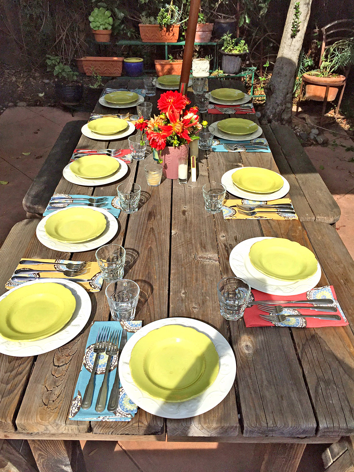 round outdoor dining table for 8 on Redwood Patio Table Custom Made Redwood Dining Tables