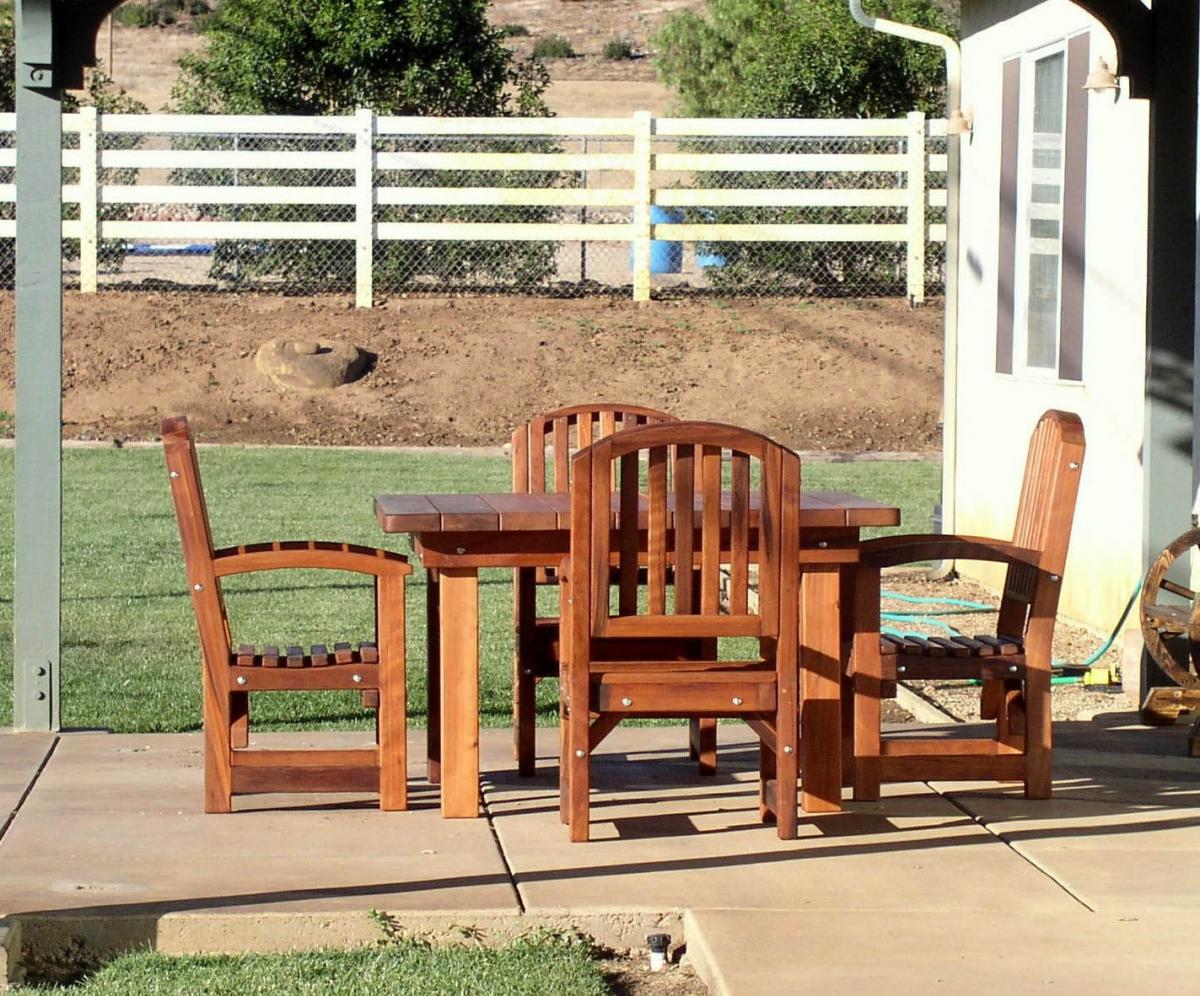 Square Patio Tables (Options: 4.5', 4 Chairs, Mature Redwood, Luna Style Chairs, Armchairs Only, No Cushions, Standard tabletop option, Slightly Rounded corners, No Umbrella Hole, Transparent Premium Sealant).