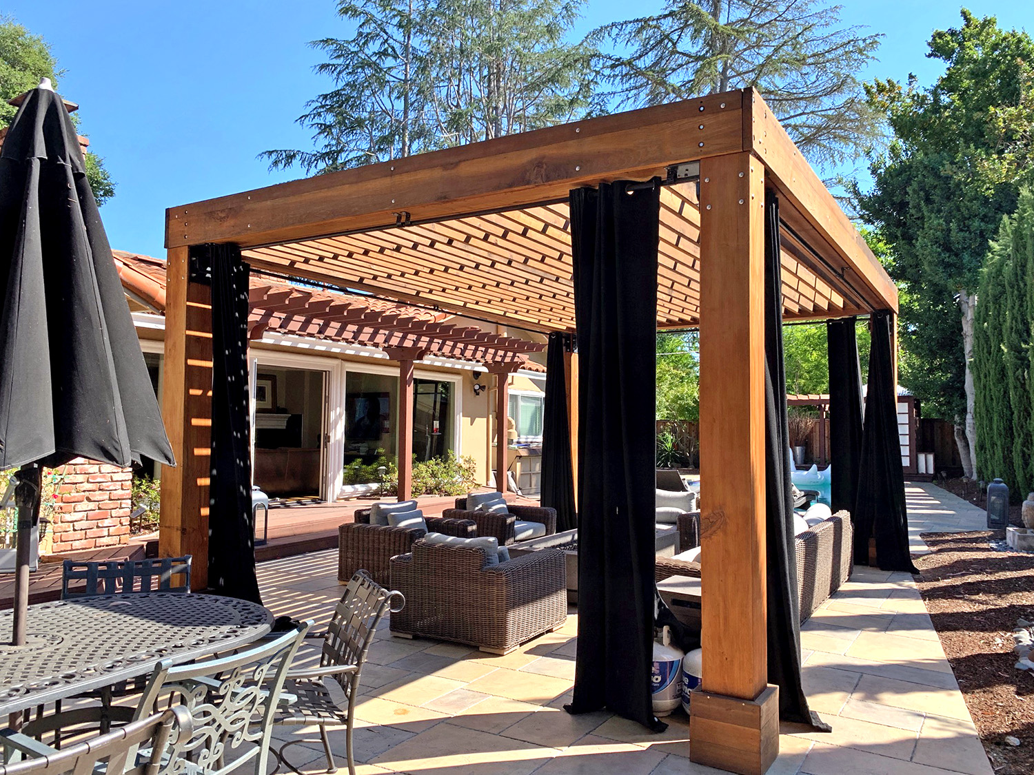 Minimalist Modern Pergolas for Small Space